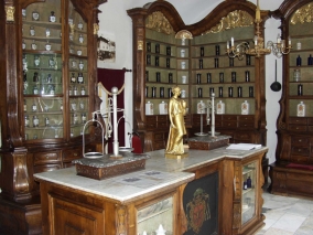 Telekessy patika (Fotó: eger.hu)