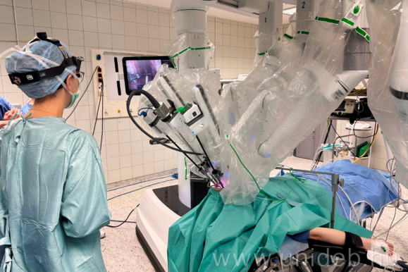 Da Vinci robotasszisztált sebészeti műtét fül-orr-gégészetben (Fotó: unideb.hu)