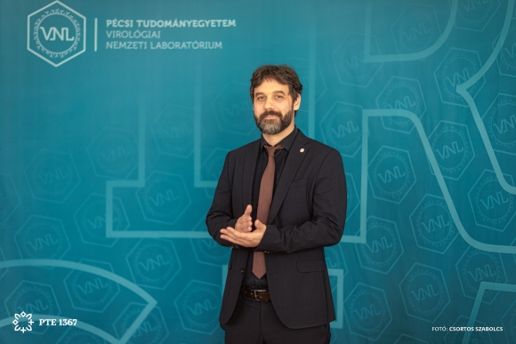 Kemenesi Gábor, Virológiai Nemzeti Laboratórium vezetője (Fotó: PTE)