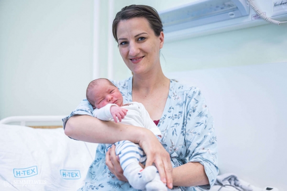 Csongor és édesanyja jól van, egy hete hagyhatták el a Semmelweis Egyetem klinikáját. (Fotó: Zellei Boglárka, Barta Bálint – Semmelweis Egyetem)