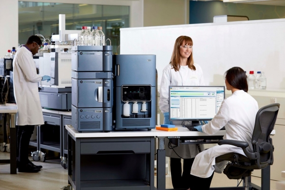 A Waters Corporation BioAccord rendszere gyógyszertani kutatásokhoz