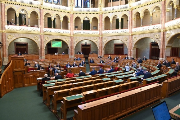 Az Országgyűlés plenáris ülése 2023. április 11-én. MTI/Máthé Zoltán