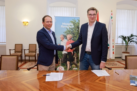 Karácsony Gergely főpolgármester és Babai László, az ÉMOT elnöke (Fotó: ÉMOT)