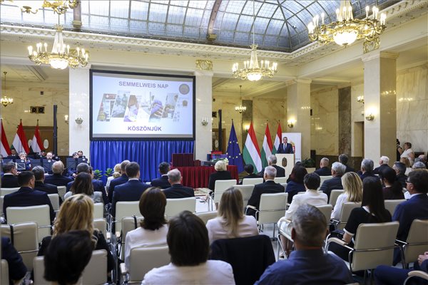 Se entregaron los premios del Día de Semmelweis Se entregaron los premios del Día de Semmelweis