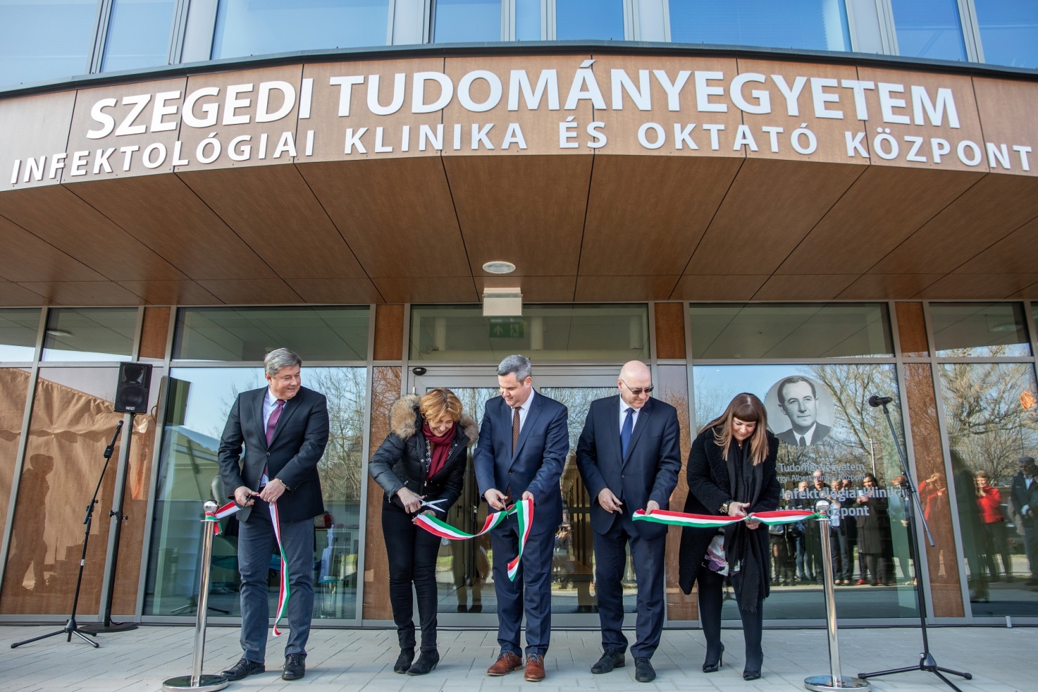 Átadták a Szegedi Tudományegyetem új infektológiai klinikáját