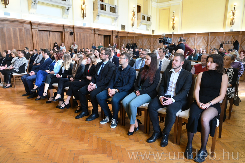 Dedication to Science Awarded in Debrecen